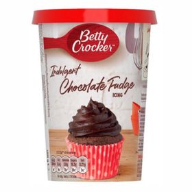 Glaçage au chocolat fondant Betty Crocker (400 g)